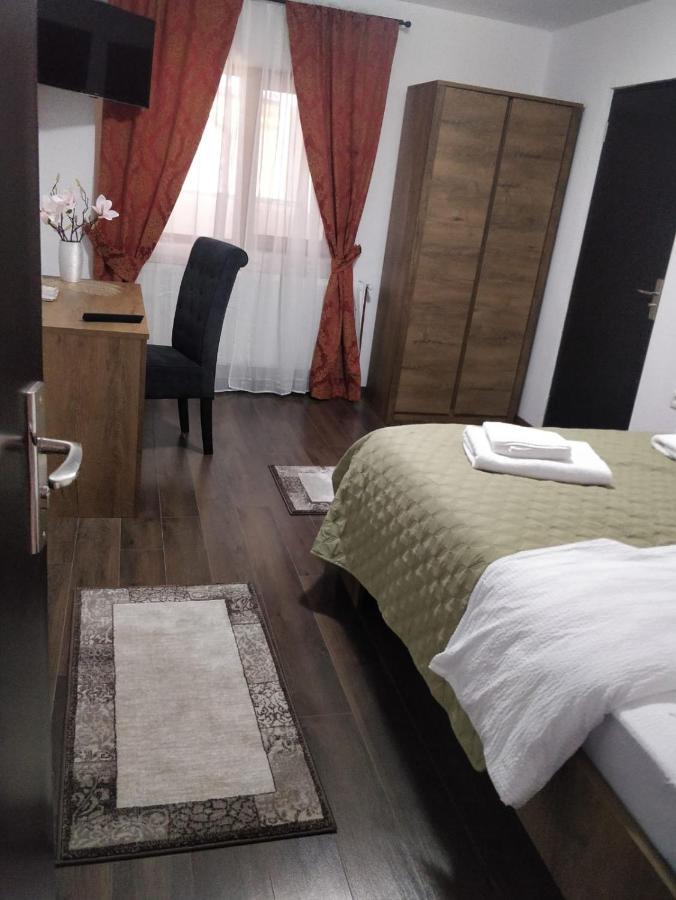 Affittacamere Casa Marina Călimăneşti Esterno foto