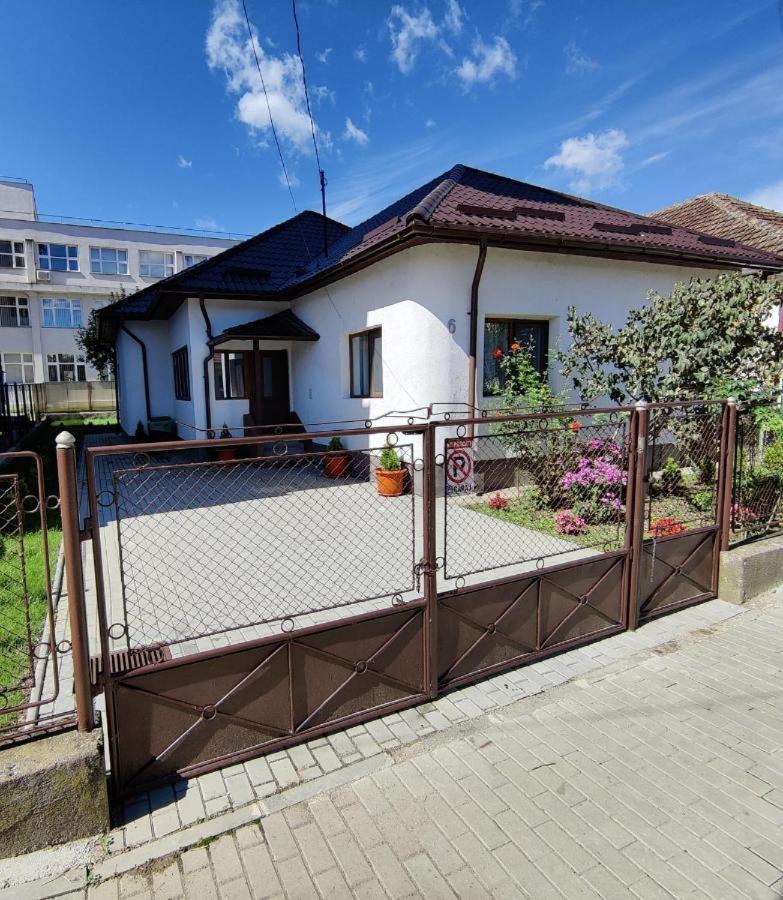 Affittacamere Casa Marina Călimăneşti Esterno foto